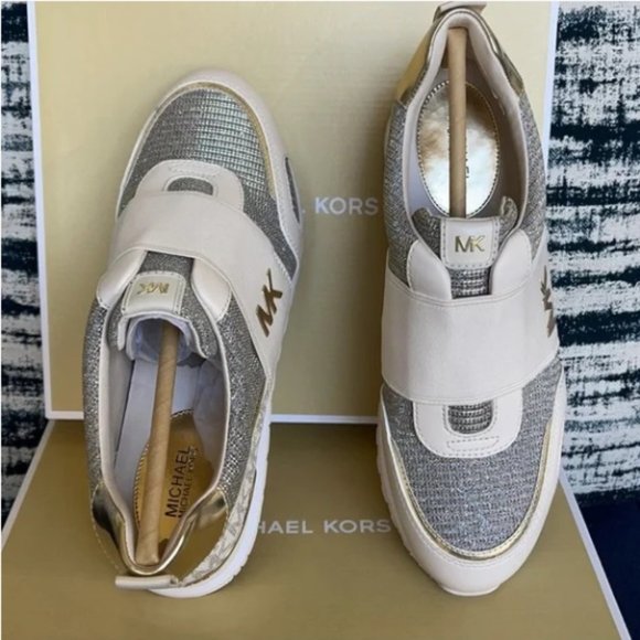 Michael Kors Teddi Trainer Glitter Chain Mesh White Rainbow WMNS - Picture 13 of 16